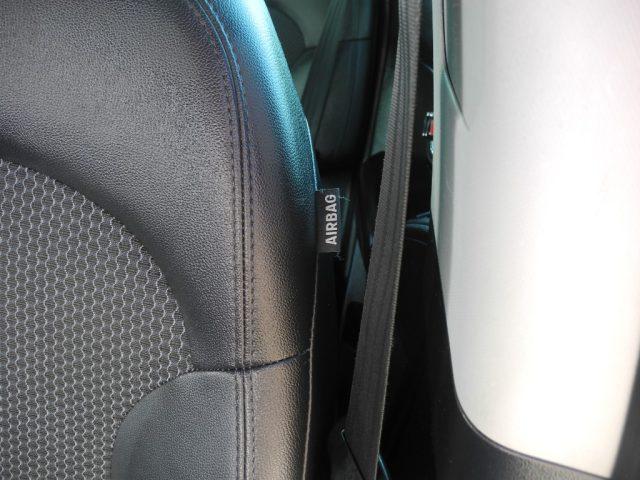 HYUNDAI iX35 2.0 CRDi 2WD 135cv - OK NEOPATENTATI -"DA VETRINA"