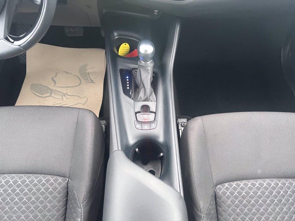 TOYOTA C-HR 1.8h Business e-cvt del 2022