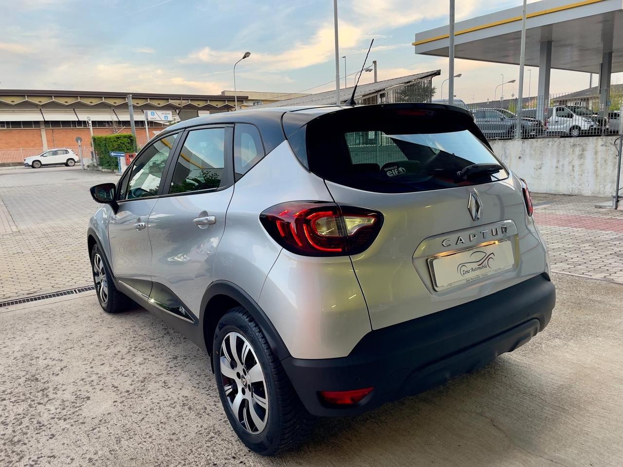 Renault Captur EXPERIENCE