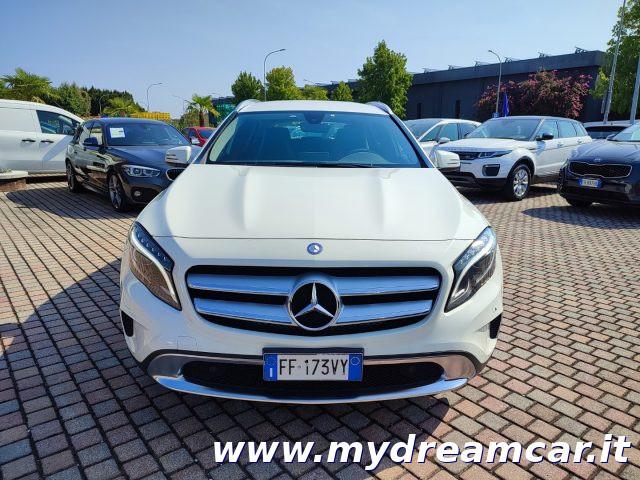 MERCEDES-BENZ GLA 180 d Automatic Business