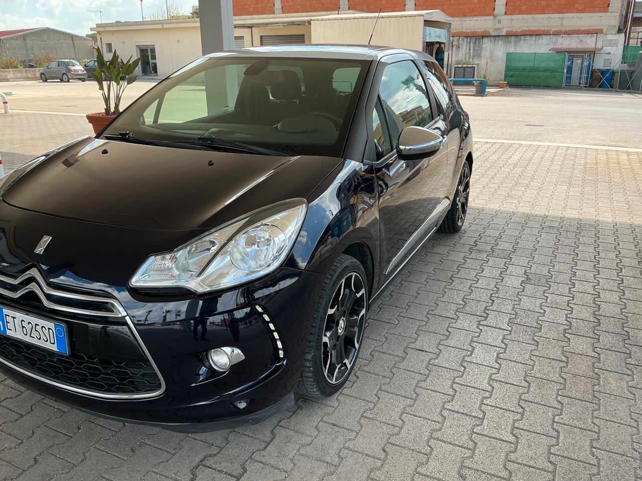 ds3 BlueHDi 100 S&S Sport Chic