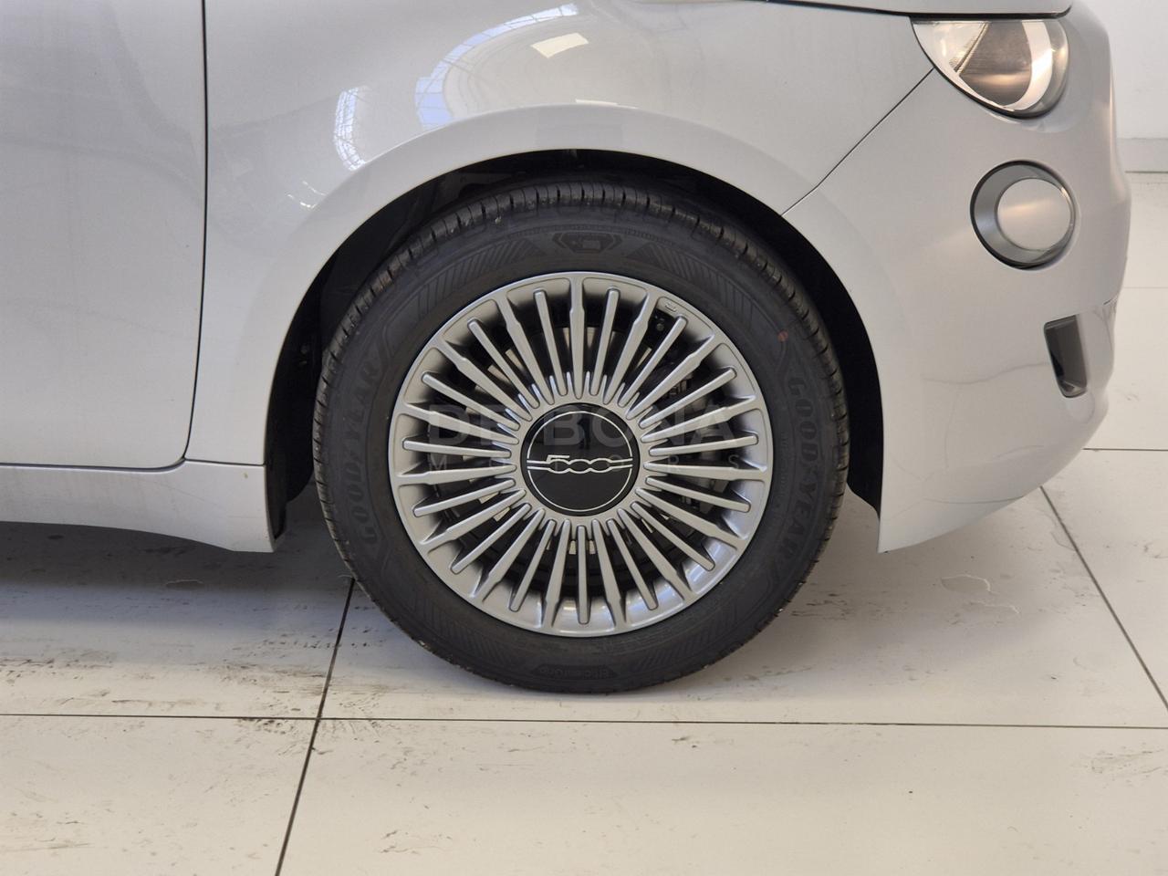 Fiat 500 1.0 hybrid icon