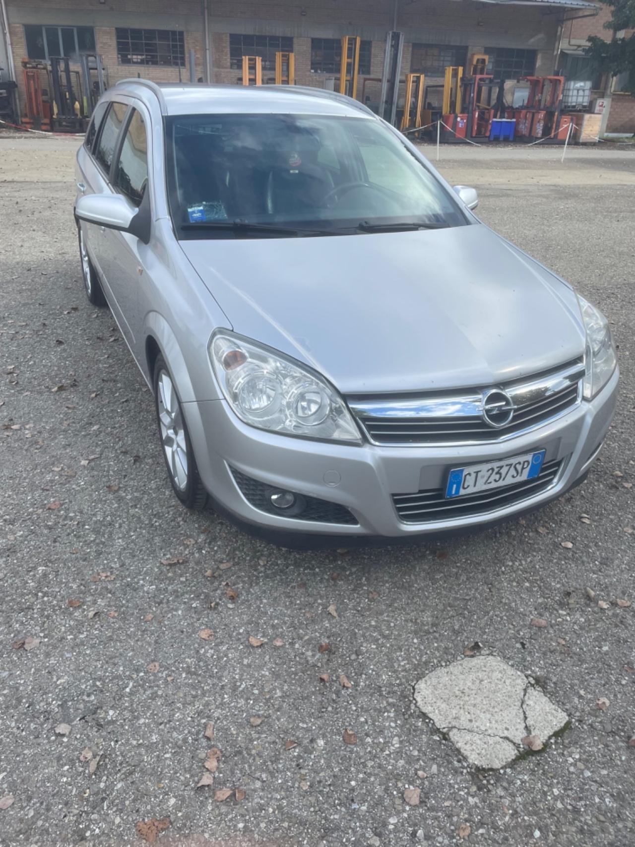 Opel Astra 1.9 CDTI 120CV Station Wagon Cosmo