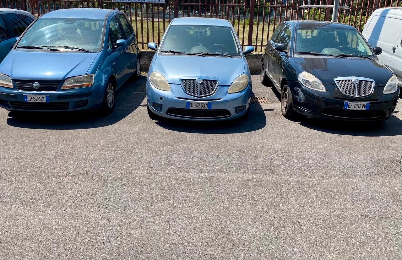2 Lancia Ypsilon -Fiat idea - Opel meriva - IN BLOCCO