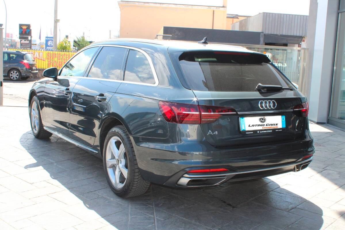 Audi A4 Avant 30 2.0 tdi mhev Business Advanced 136cv s-tronic