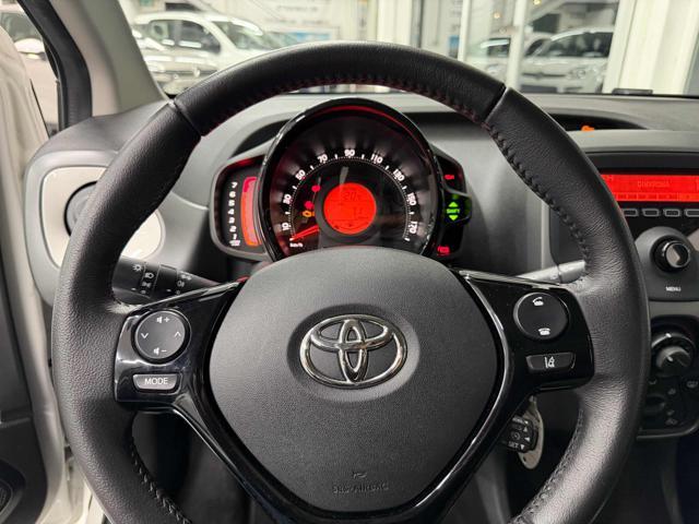 TOYOTA Aygo Connect 1.0 VVT-i 72CV 5 porte x-cool