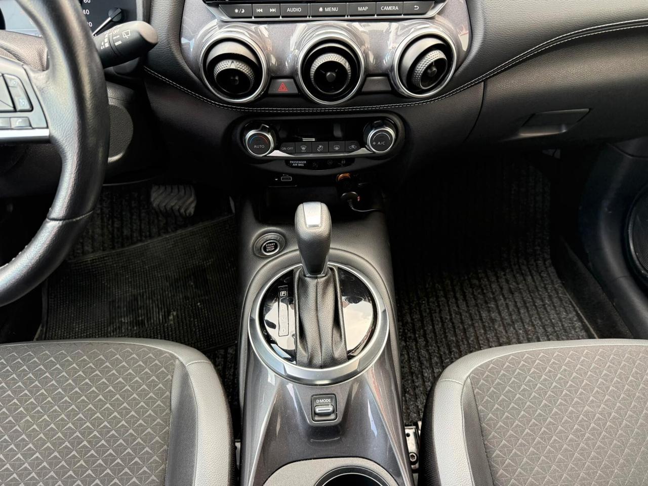 Nissan Juke 1.0 DIG-T 114 CV N-Connecta