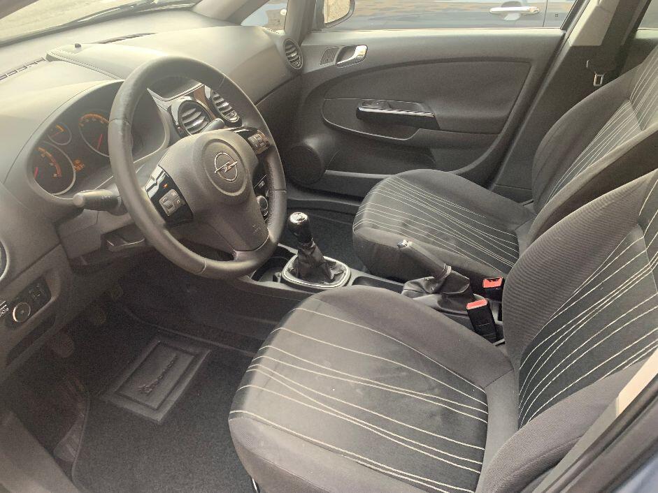 Opel Corsa 1.2 5 porte Cosmo- IMPIANTO GPL