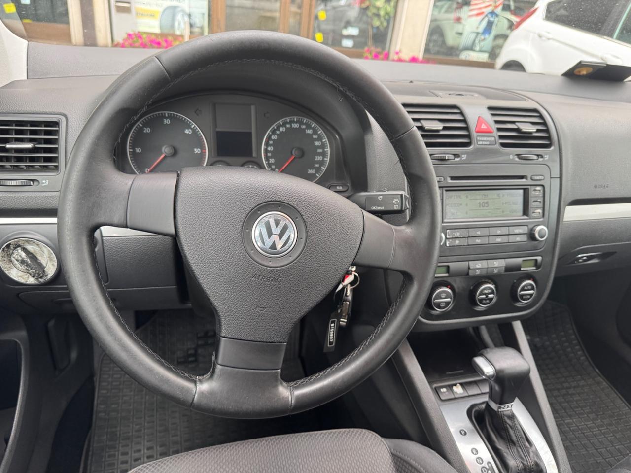 Volkswagen Golf 2.0 16V TDI 5p. Sportline DSG
