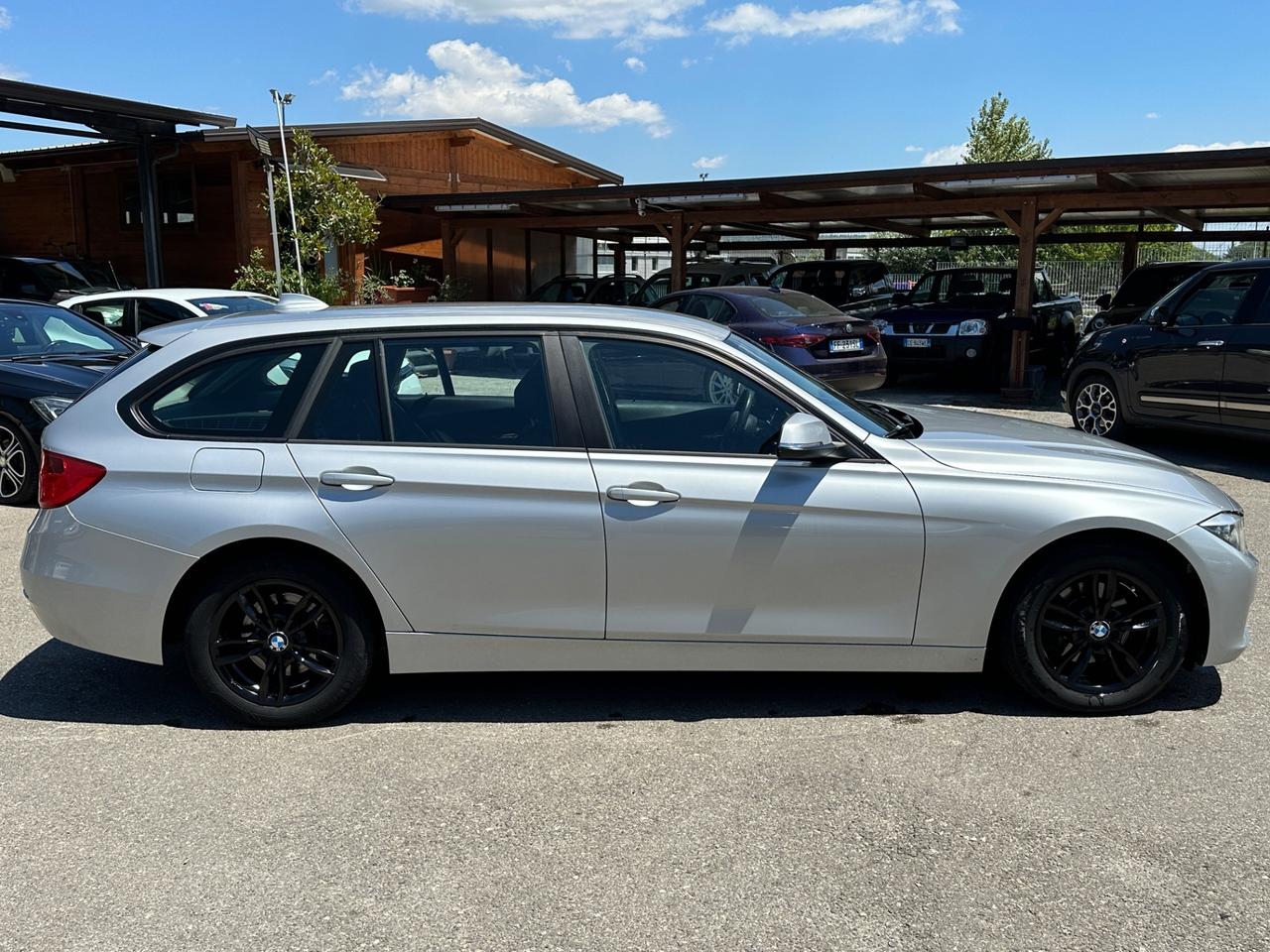 Bmw 318d Touring 143 cv automatico