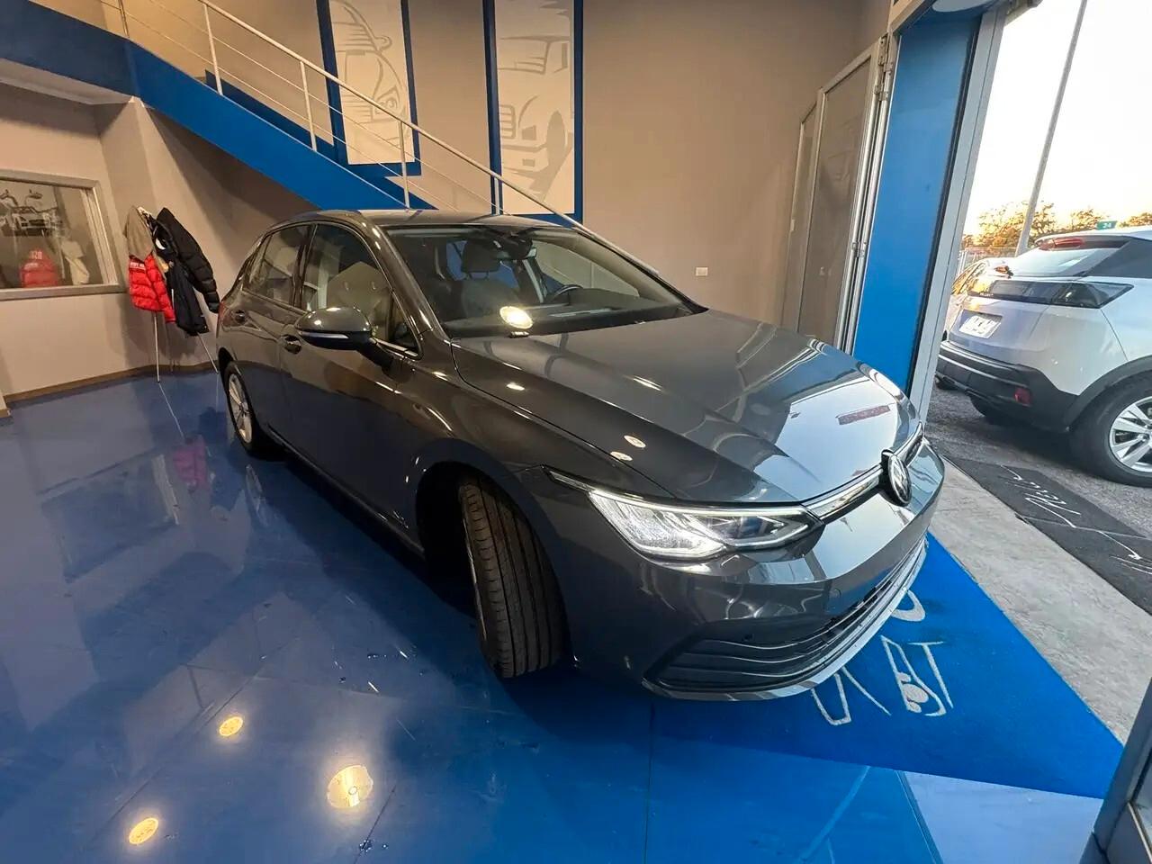 Volkswagen Golf 1.0 eTSI EVO DSG Life