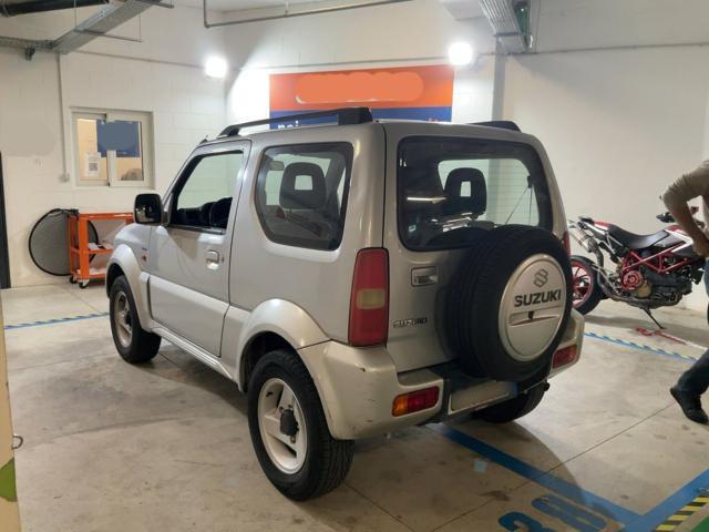 SUZUKI Jimny 1.3i 16V cat 4WD Club