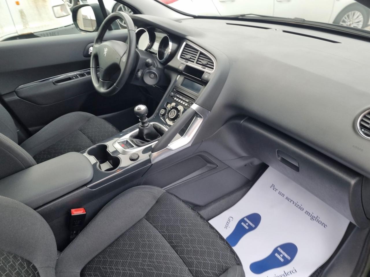 Peugeot 3008 1.6 HDi 115CV Business