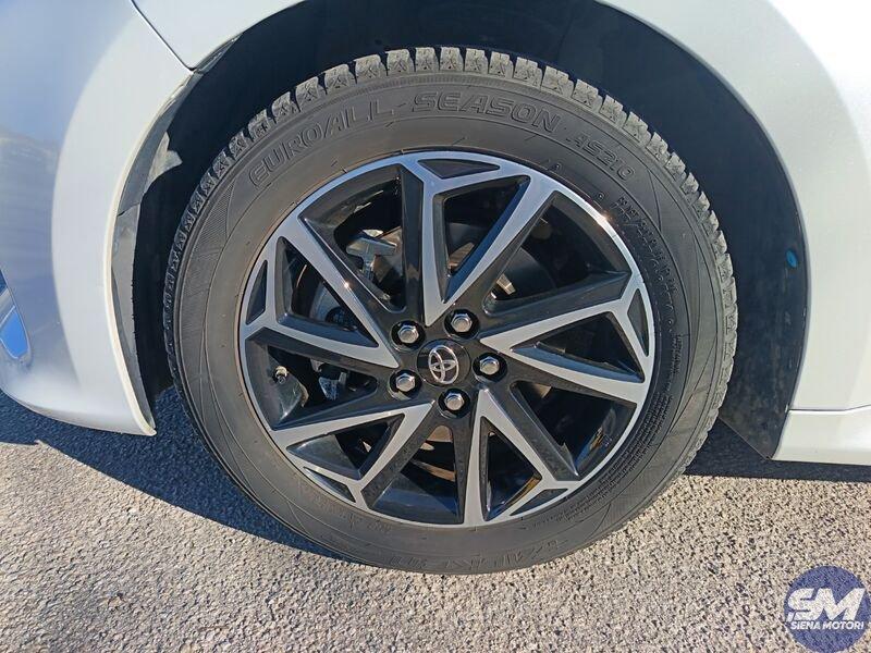 Toyota Yaris Hybrid Style MY21