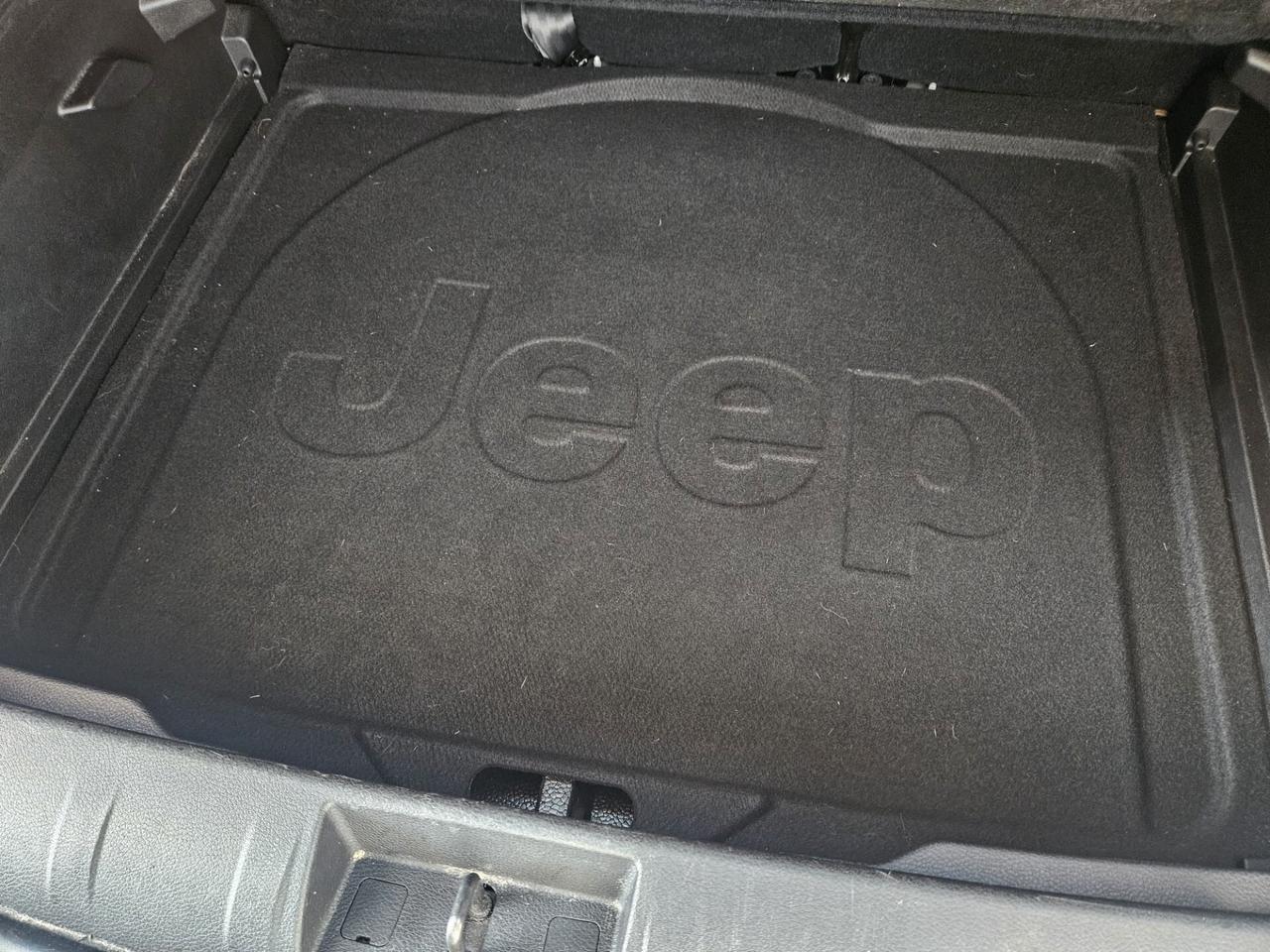 Jeep Renegade 1.6mtj 130cv NIGHT EAGLE 21.000KM