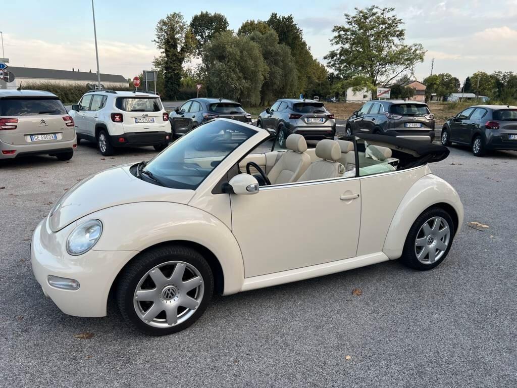 Volkswagen New Beetle 2.0 Cabrio