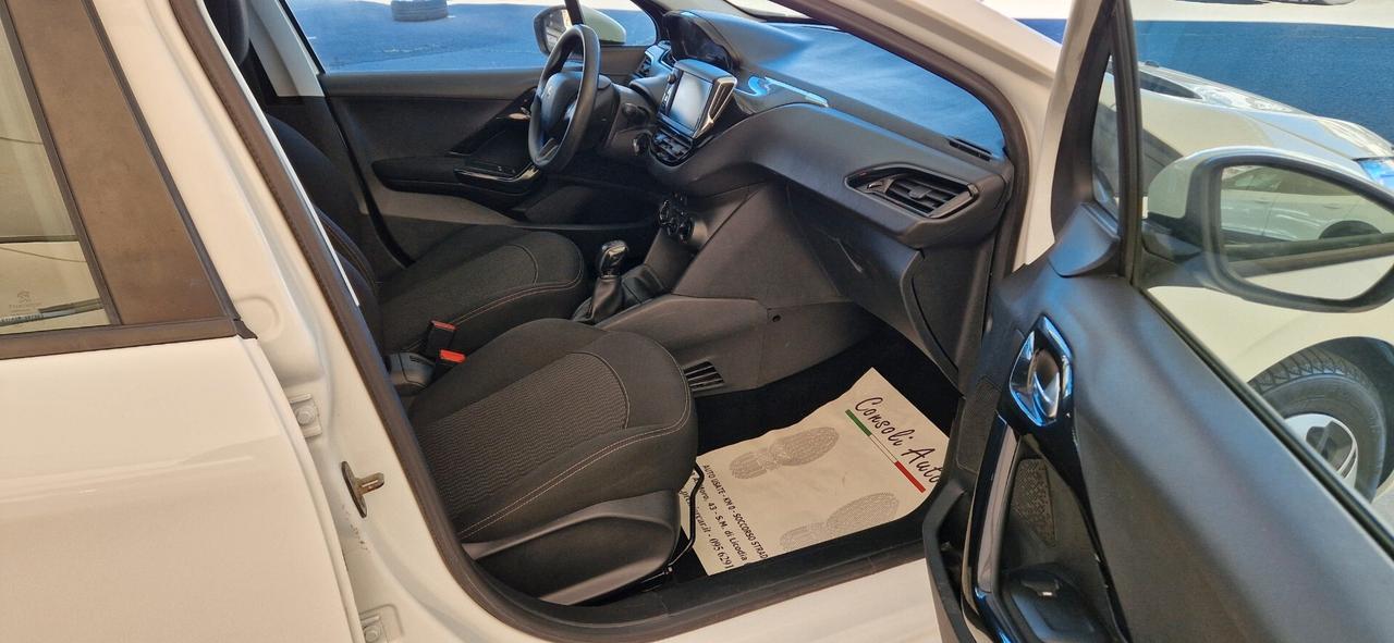 Peugeot 208 PureTech 82cv 5 porte Allure