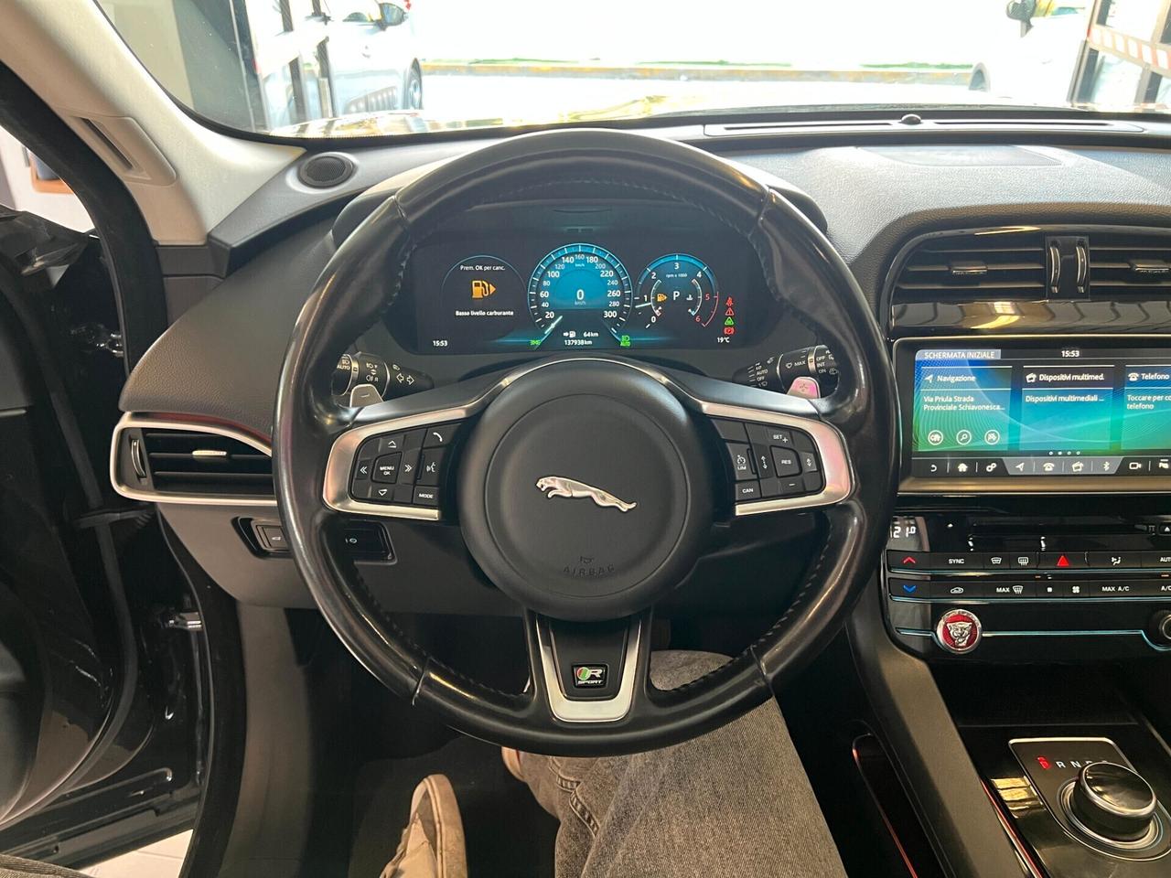 Jaguar F-Pace 2.0 D 240 CV AWD aut. Pure