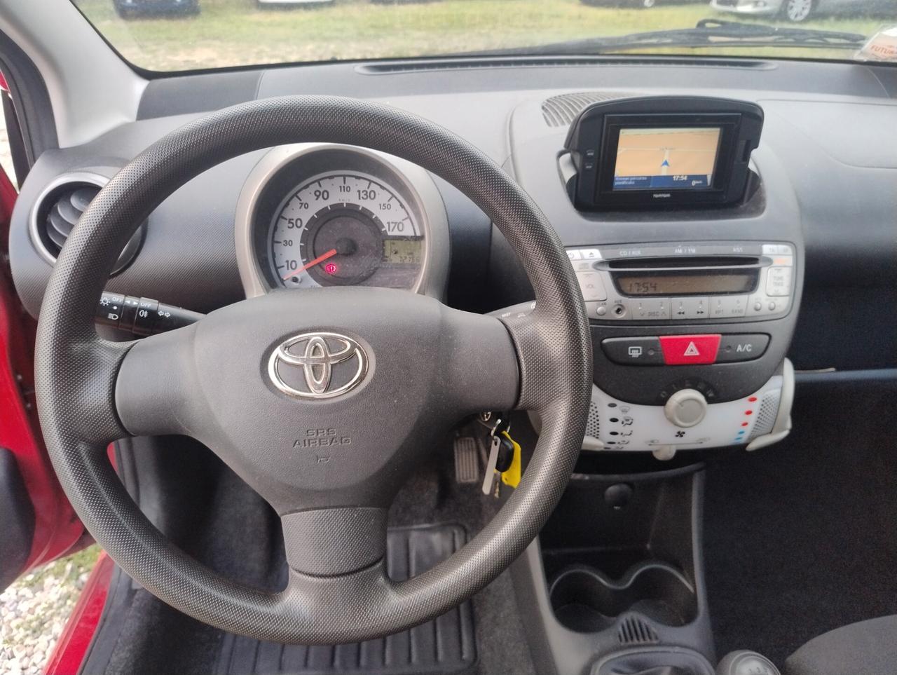 Toyota Aygo 1.0 12V VVT-i 5 porte Cool Soda Connect