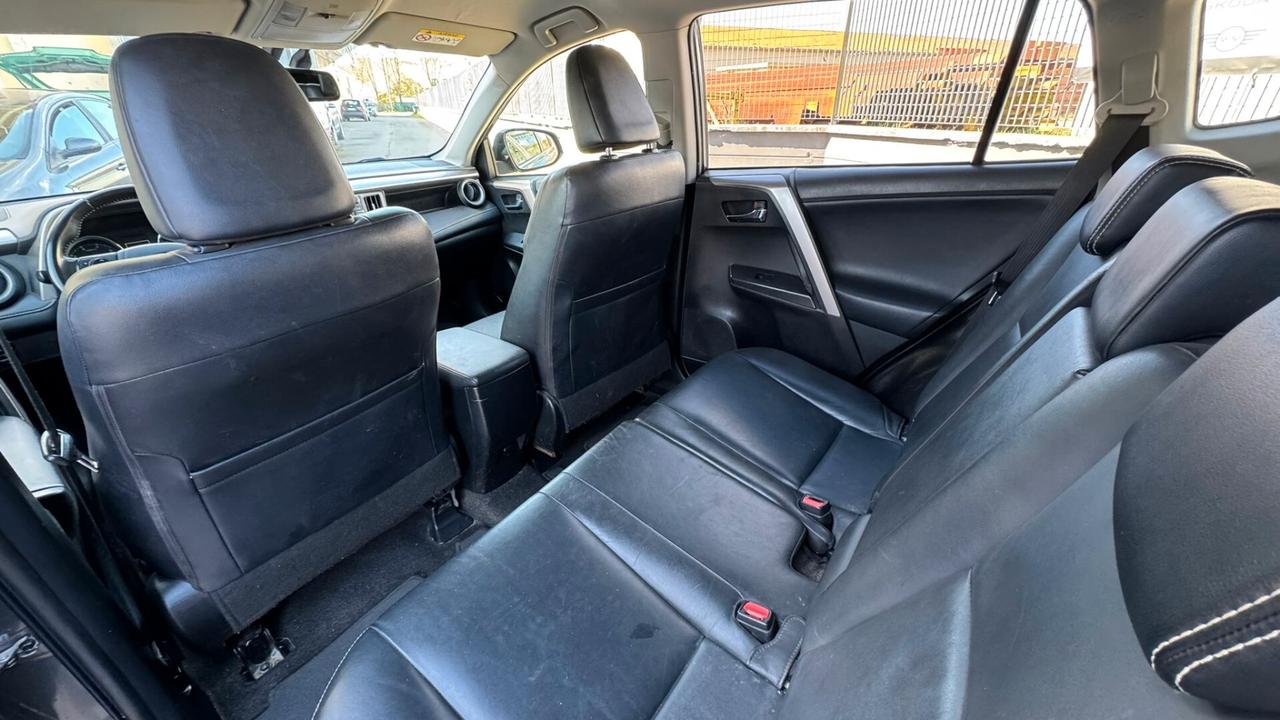 Toyota RAV 4 RAV4 2.0 D-4D 2WD Lounge