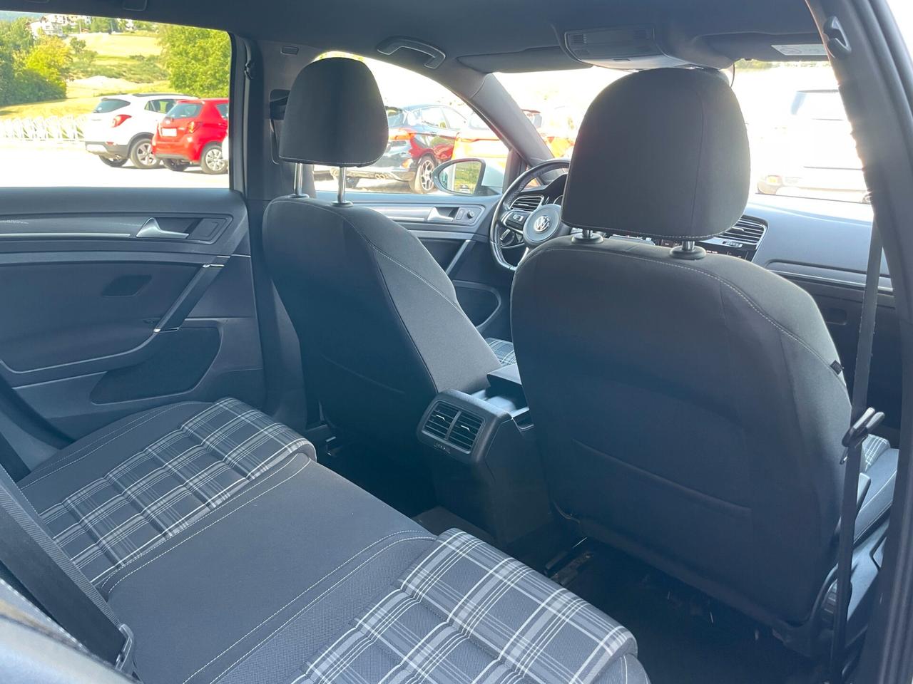 Volkswagen Golf 7.5 GTD 2.0 TDI DSG 5p.
