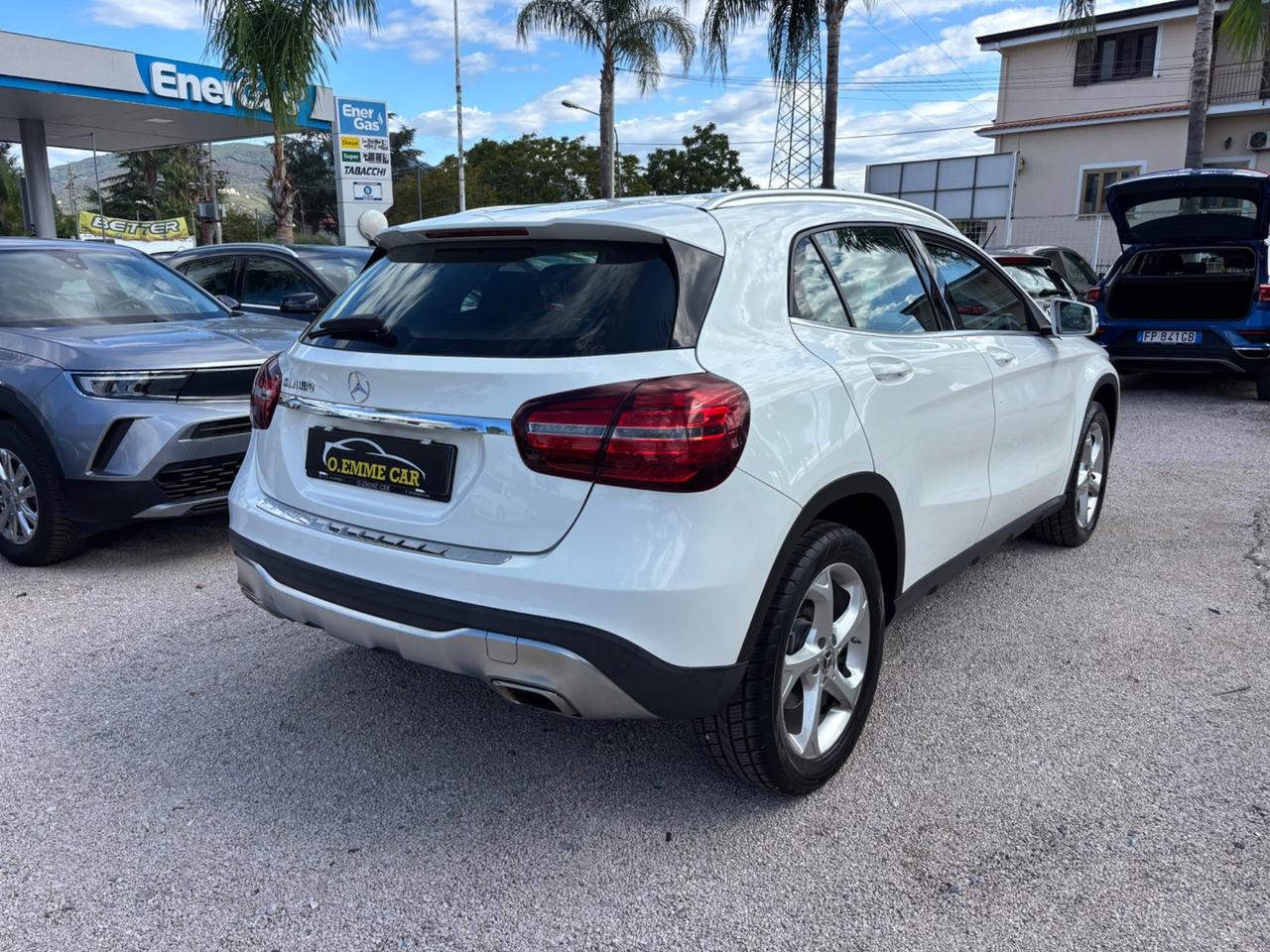 MERCEDES GLA 180 PREMIUM AUTOMATIC BENZINA FULL