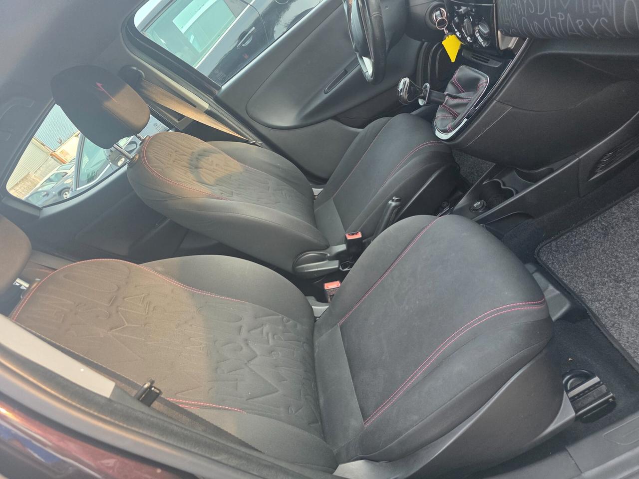 Lancia Ypsilon 1.2 69 CV 5 porte Platinum