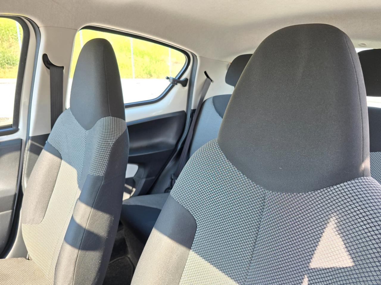 Toyota Aygo 1.0 12V VVT-i 5 porte Lounge Connect MMT