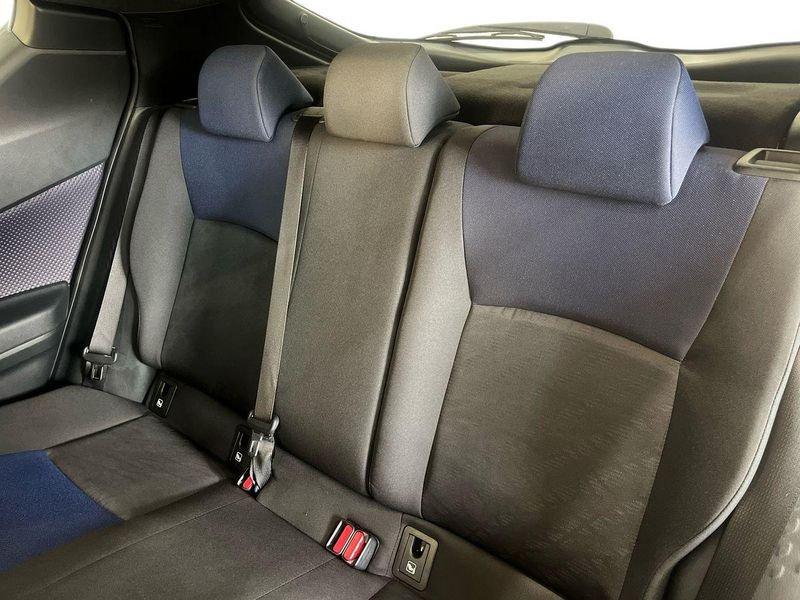 Toyota C-HR C-HR 1.8h Style 2wd e-cvt my18