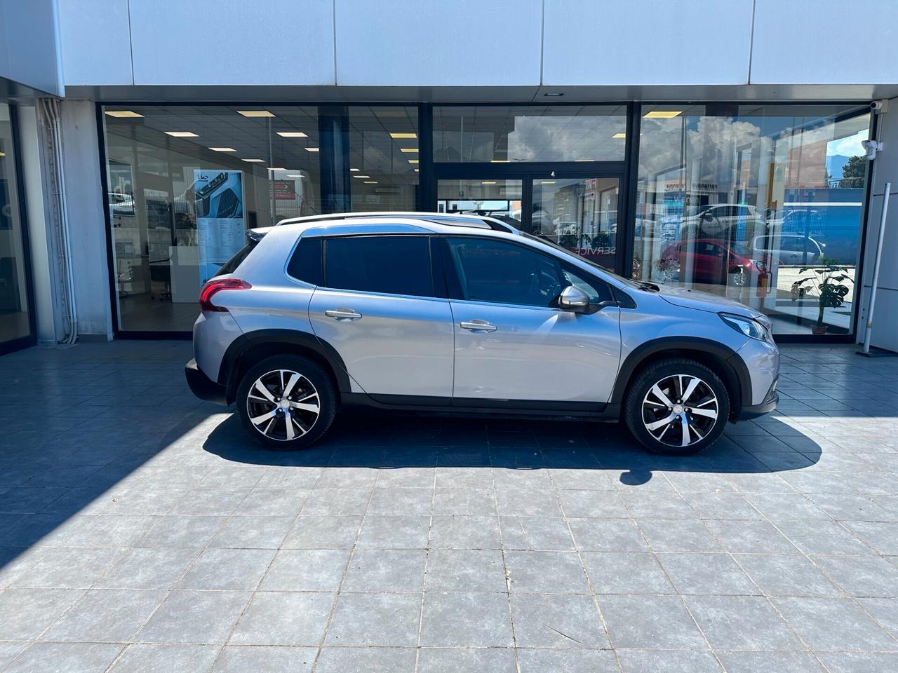 Peugeot 2008 BlueHDi 120 S&S Allure