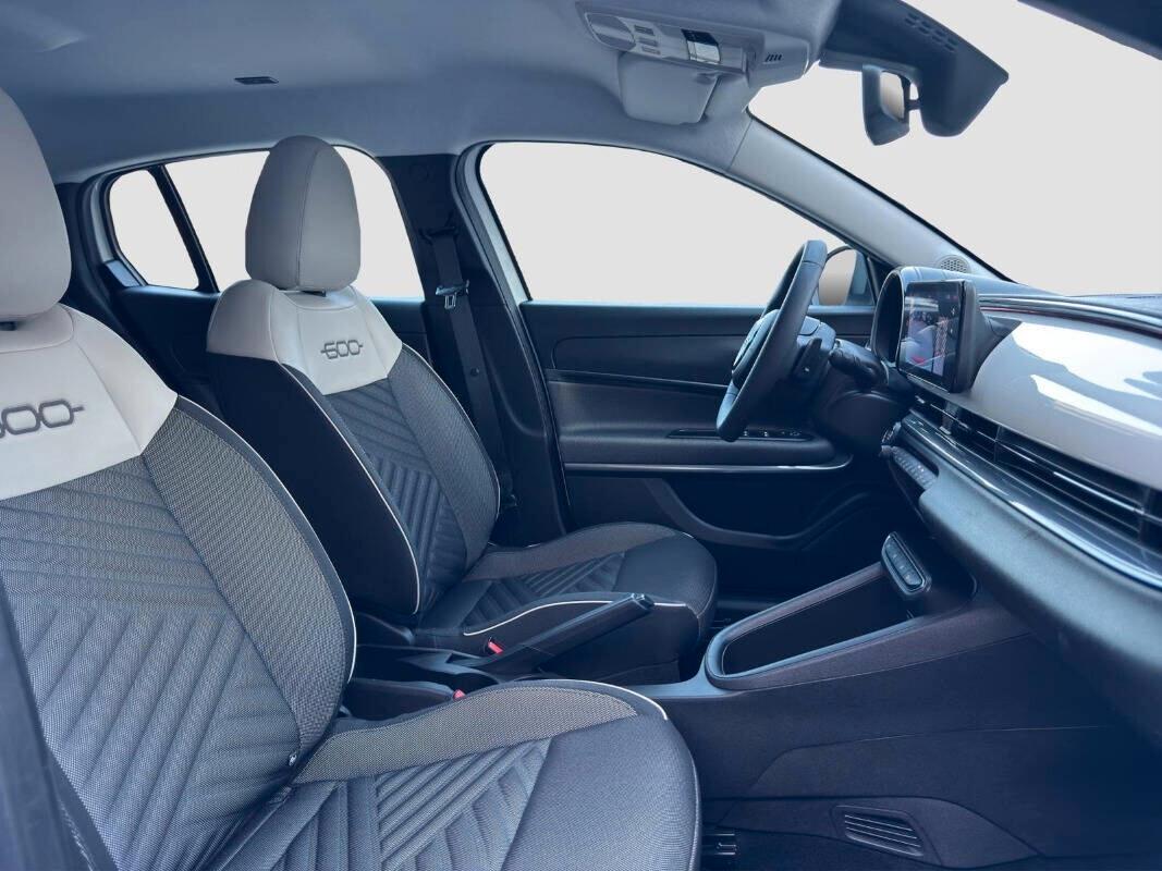 Fiat 600 Hybrid 130 CV DCT MHEV La Prima 2025