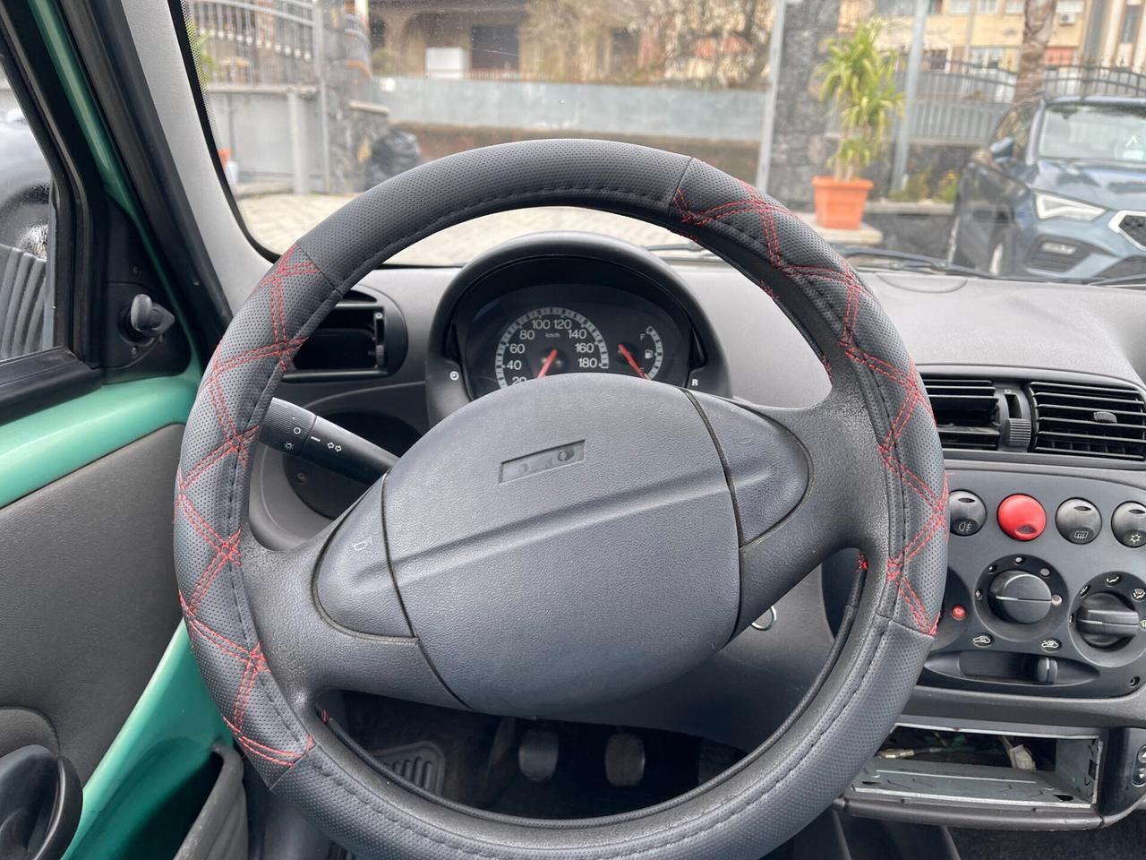 Fiat Seicento 1.1 con servosterzo e block system