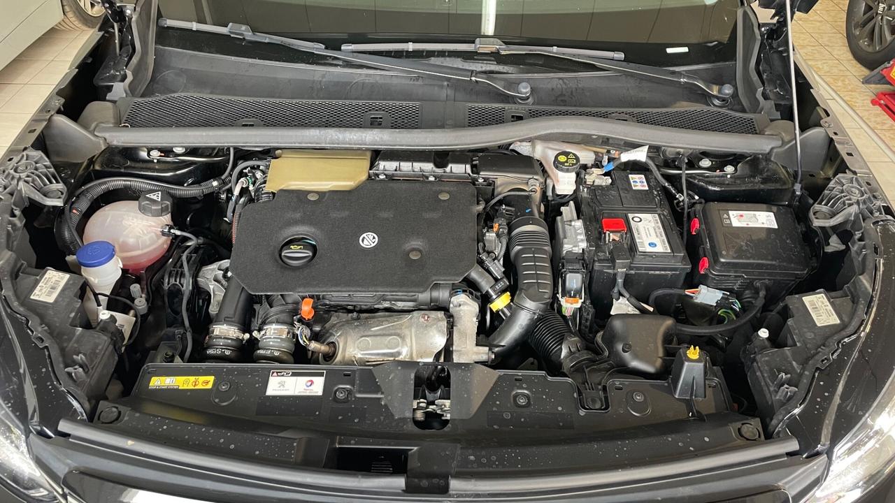 Peugeot 2008 BlueHDi 110 S&S Allure Pack