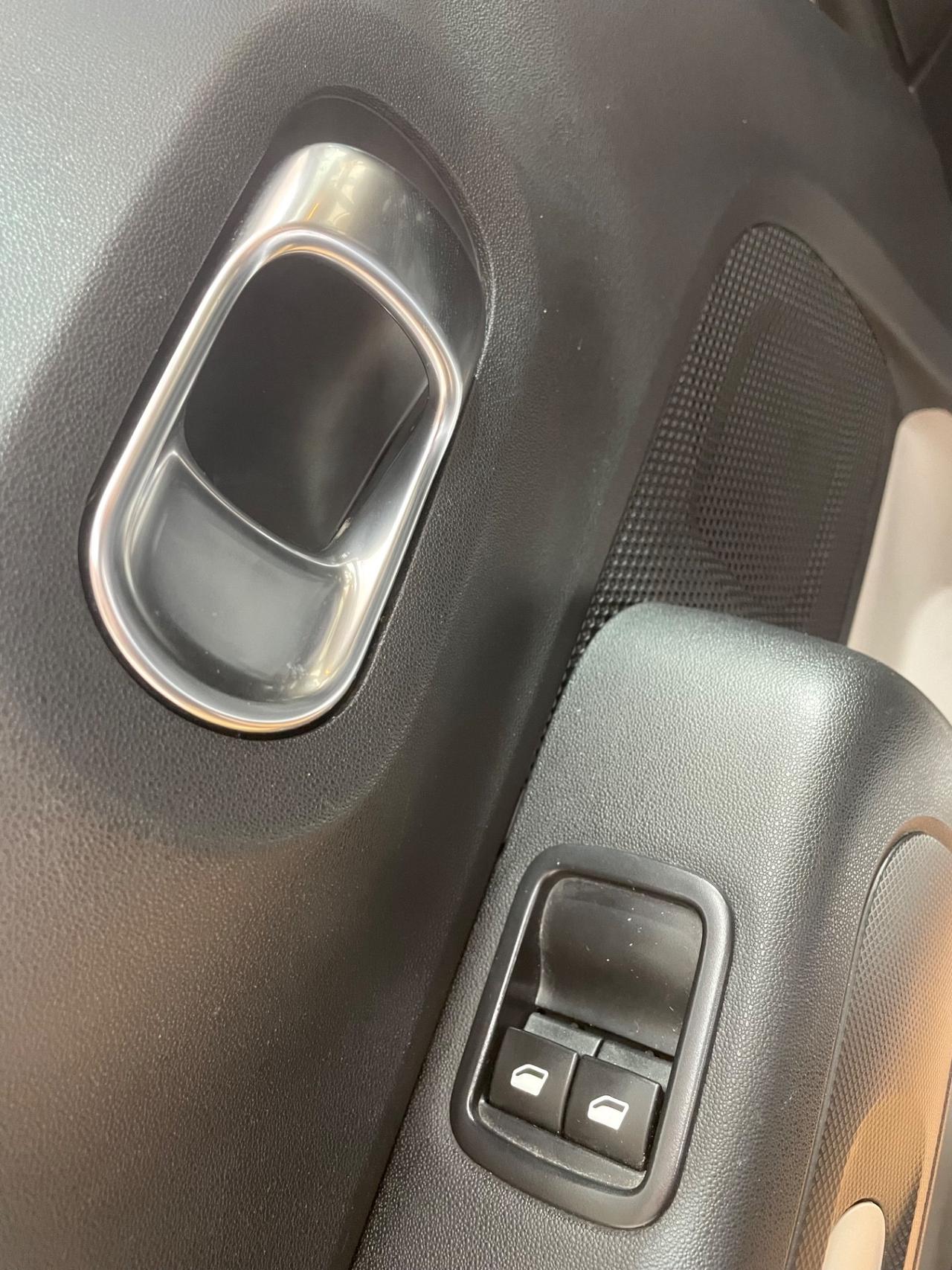 Citroen C3 BlueHDi 100 S&S Feel tetto bicolore 2018 ITALIANA