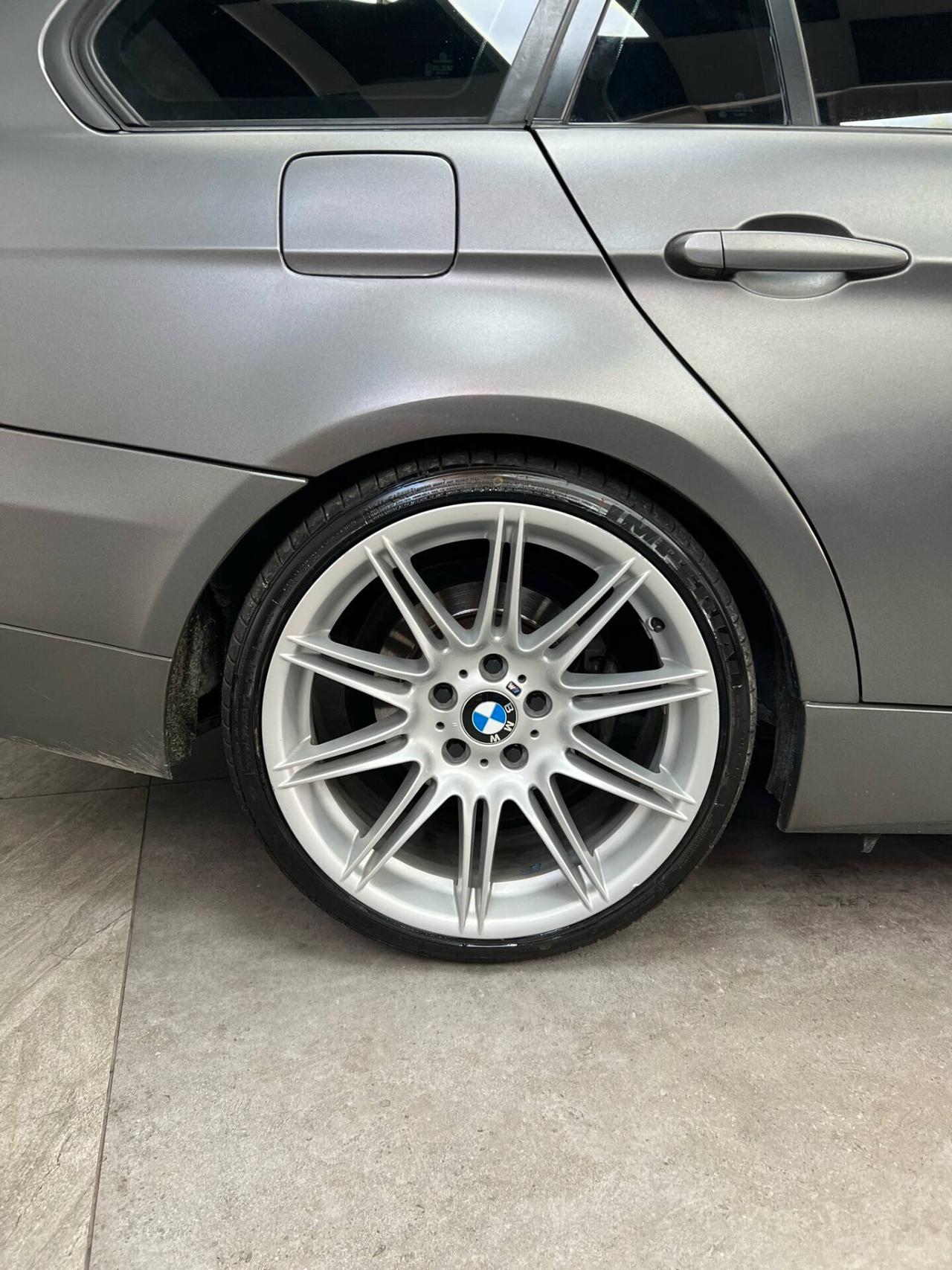 BMW 320D TOURING M SPORT