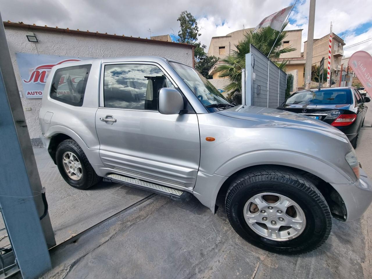 Mitsubishi Pajero 3.2 16V DI-D 3p. GLX