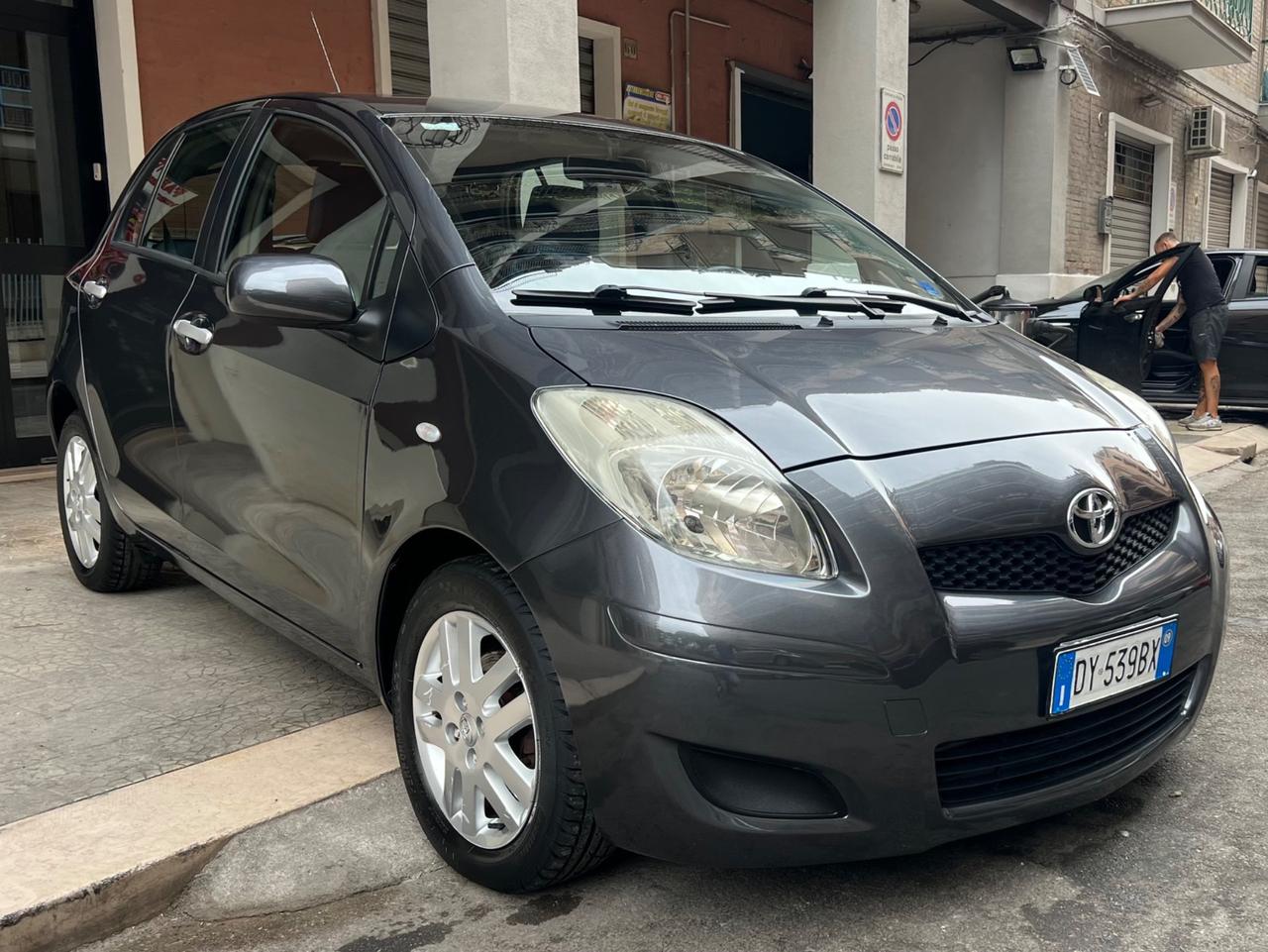 Toyota Yaris 1.4 D-4D DPF 5 porte