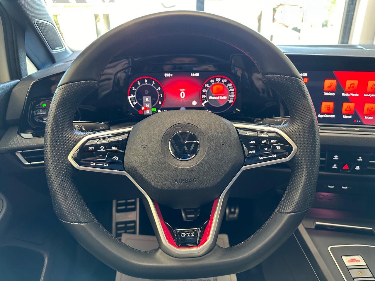 Volkswagen Golf GTI Golf 2.0 TSI GTI DSG PERFORMANCE
