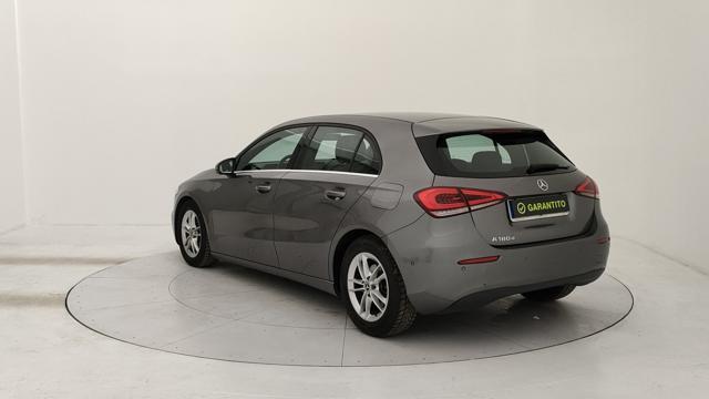MERCEDES-BENZ A 180 180 d Business auto