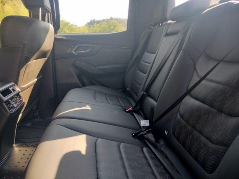 Isuzu D-Max N60 D-Max N60 1.9 aut. Crew Nitro Sport Cab