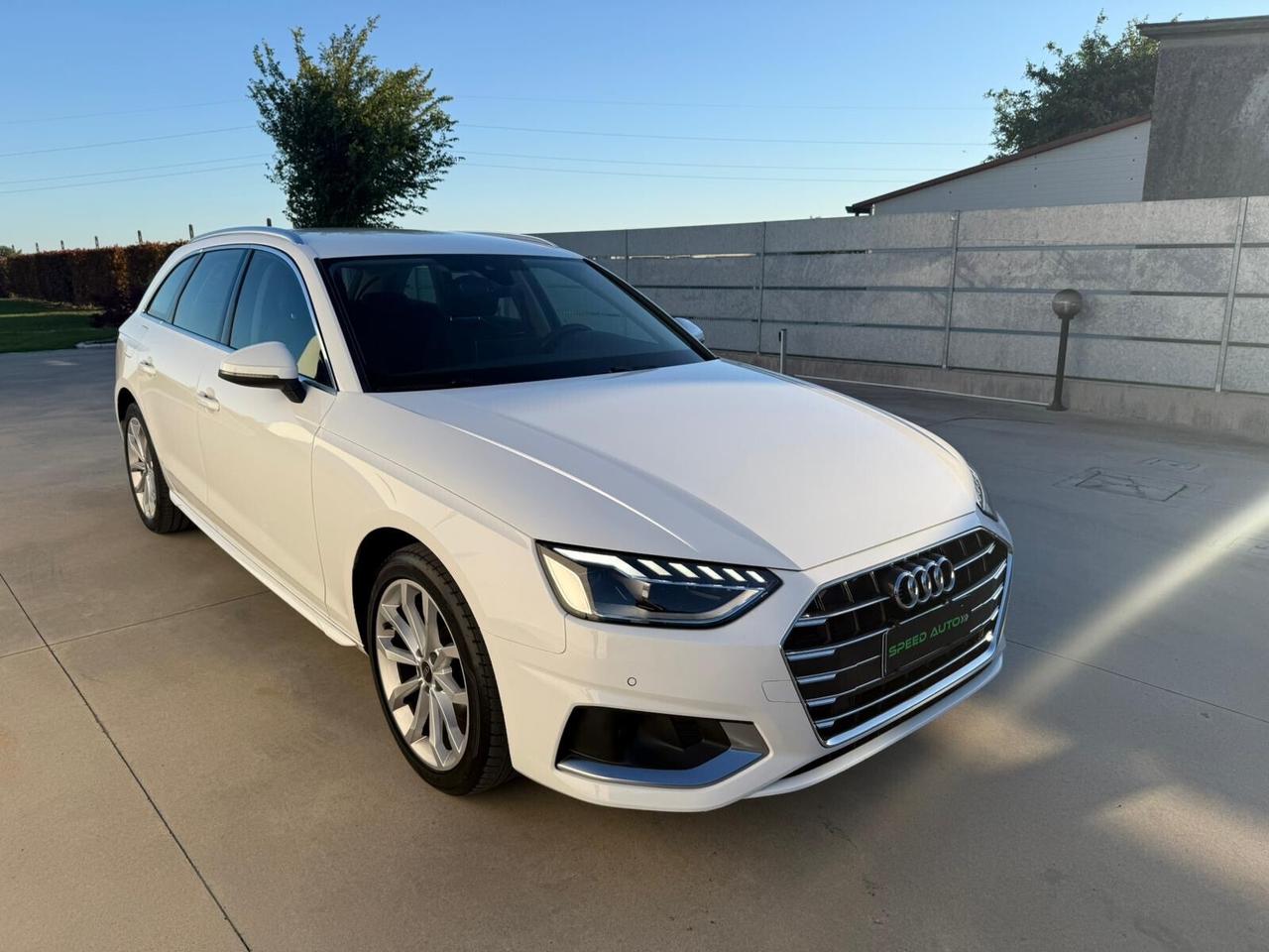 Audi A4 Avant ADVANCED Matrix