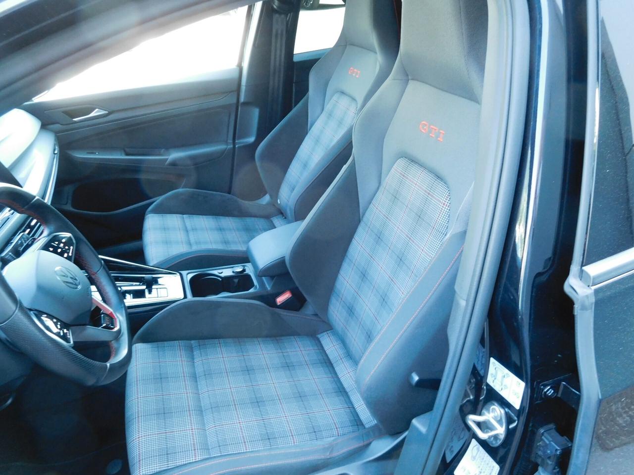 Volkswagen Golf GTI 2.0 TSI DSG 245cv