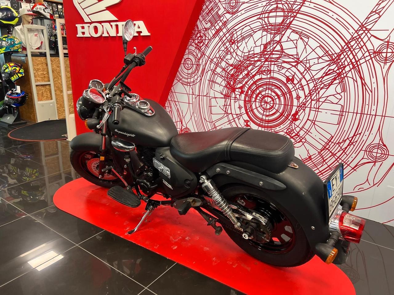 Keeway Superlight 125 2021