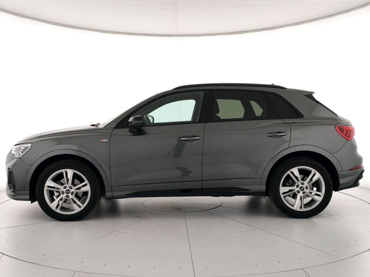 Audi Q3 35 2.0 tdi s line edition s-tronic