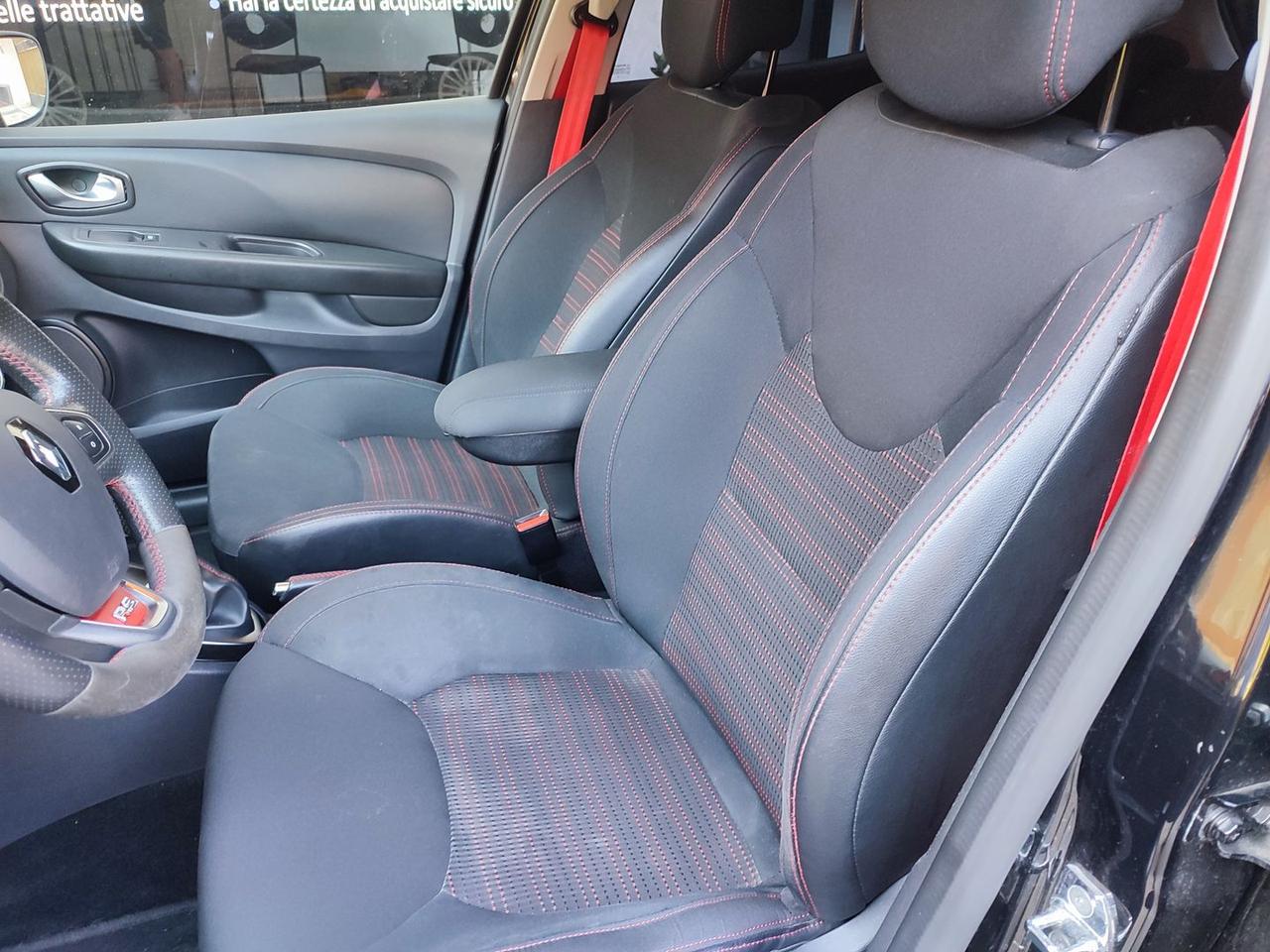 Renault Clio GT Line 1.6 Turbo TCe 220 R.S. Trophy