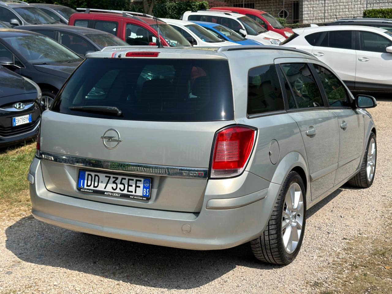 Opel ASTRA 1.7 CDTI 101CV SW COSMO KMCERT UNICOPR