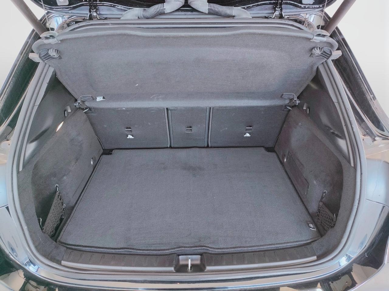 Mercedes-Benz GLA-H247 2023 - GLA 200 d AMG Line Premium auto