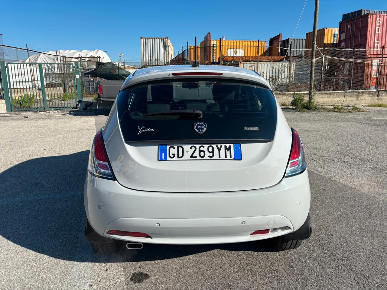 Lancia Ypsilon 1.0 FireFly 5 porte S&S Hybrid Ecochic Gold OK NEOPATENTATI