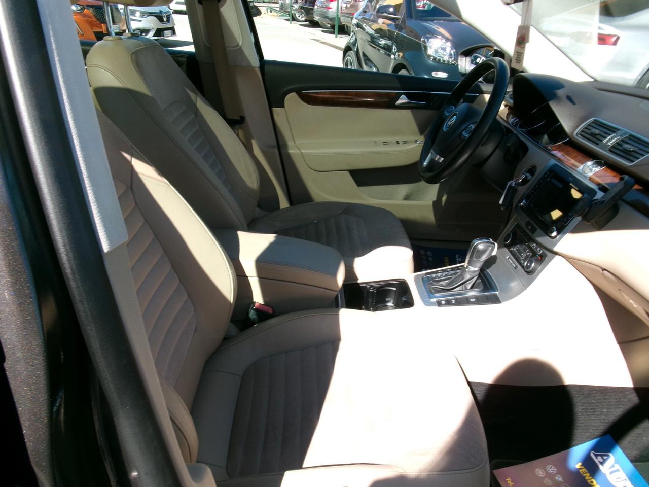 Volkswagen Passat Variant 2.0 TDI 140CV HIGHLINE CAMBIO DSG/TETTO APRIBILE/PELLE