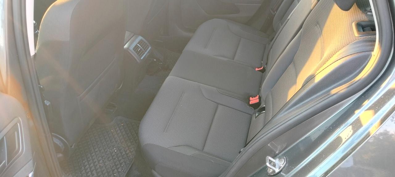 Volkswagen Golf 1.6 TDI 115 CV 5p. Highline BlueMotion Technology